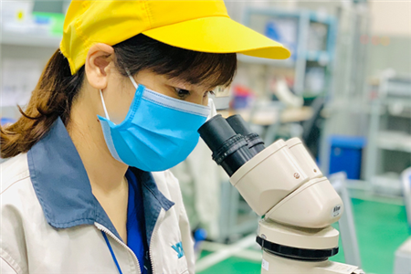 Recruiting Workers Examining Hard Chromium Plating Products